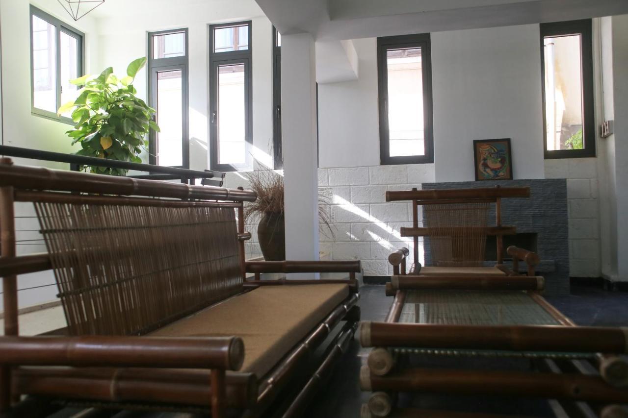 Nam Mua Boutique Hotel Hue Buitenkant foto