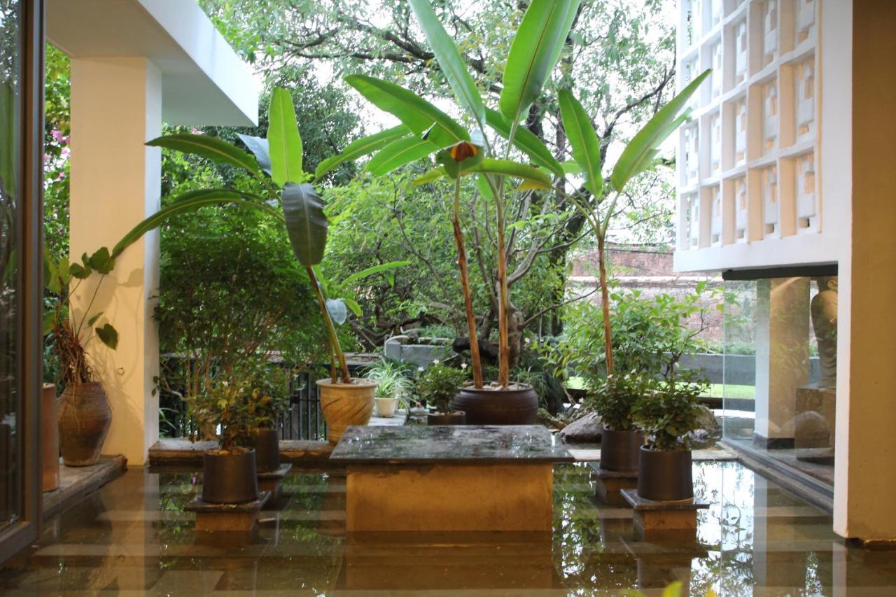 Nam Mua Boutique Hotel Hue Buitenkant foto