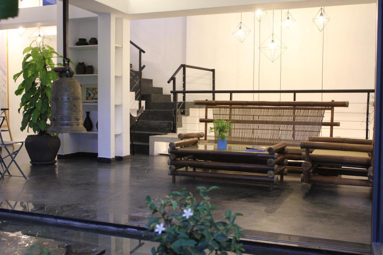 Nam Mua Boutique Hotel Hue Buitenkant foto