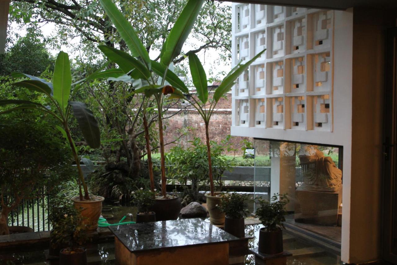Nam Mua Boutique Hotel Hue Buitenkant foto